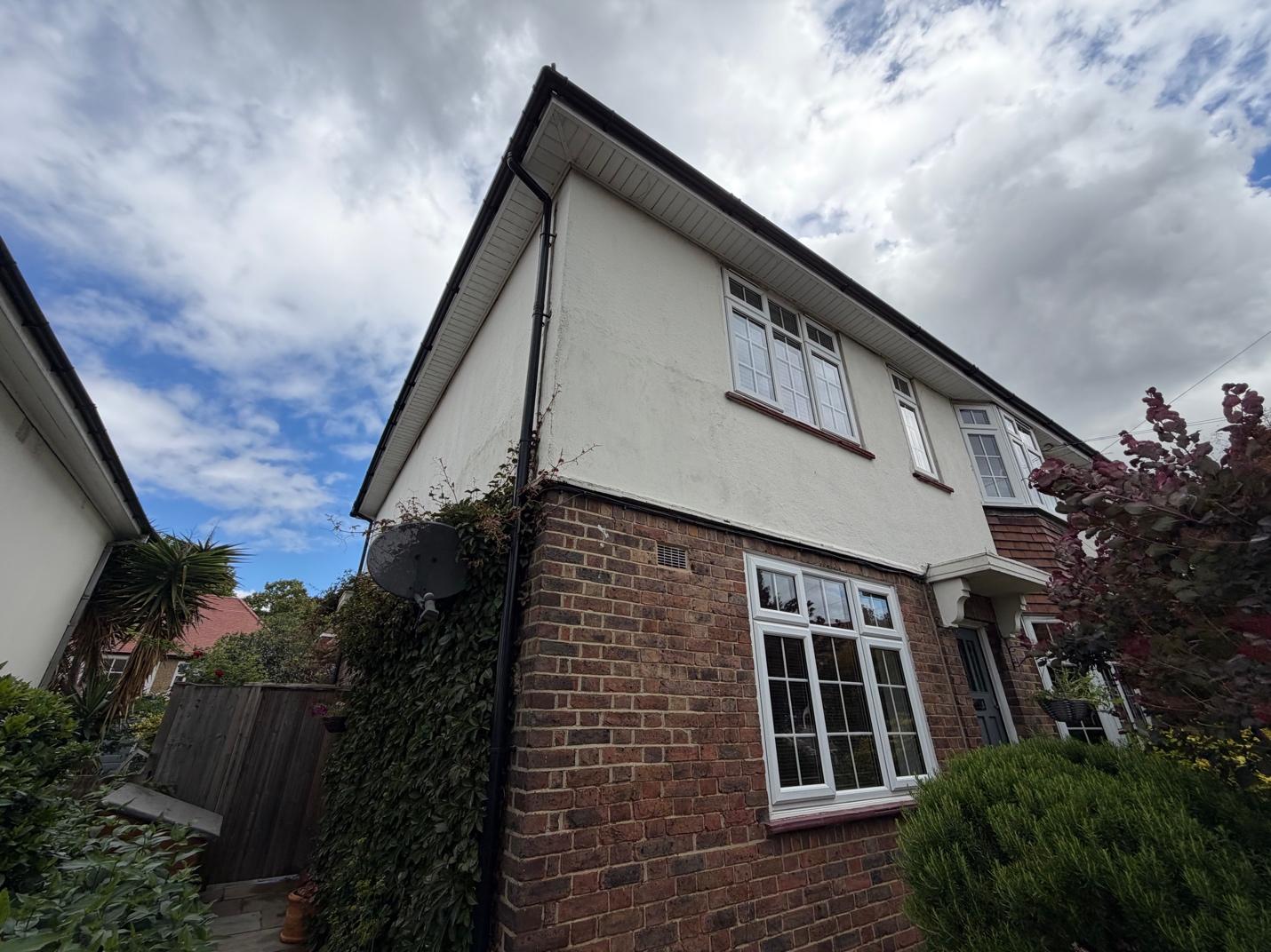 Level 2 Damp Survey in Wandsworth (SW18)