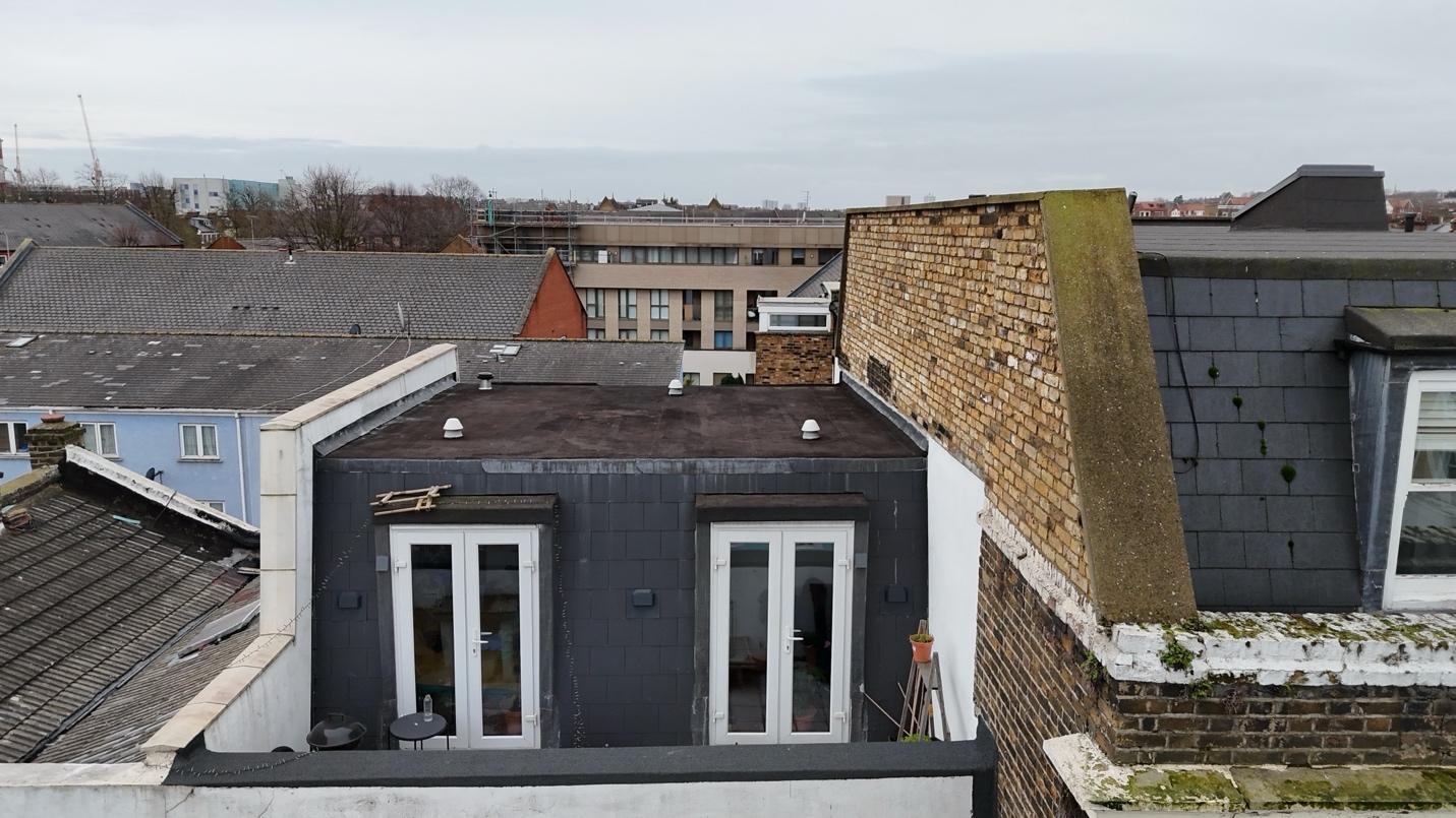 Penetrating Damp Survey in Islington (N7)